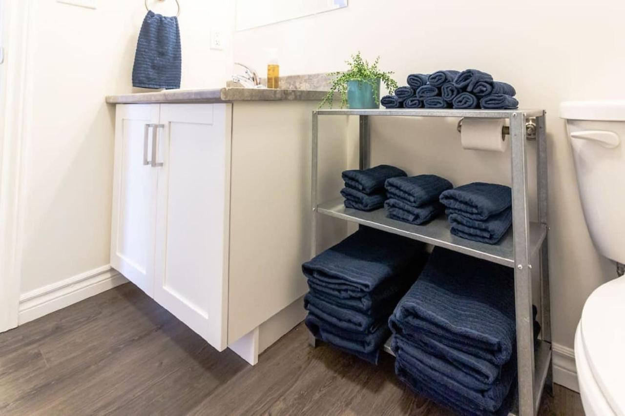 Newly Renovated Modern Condo Near Hospital, Unb Patio & Parking Coffee Сент-Джон Экстерьер фото