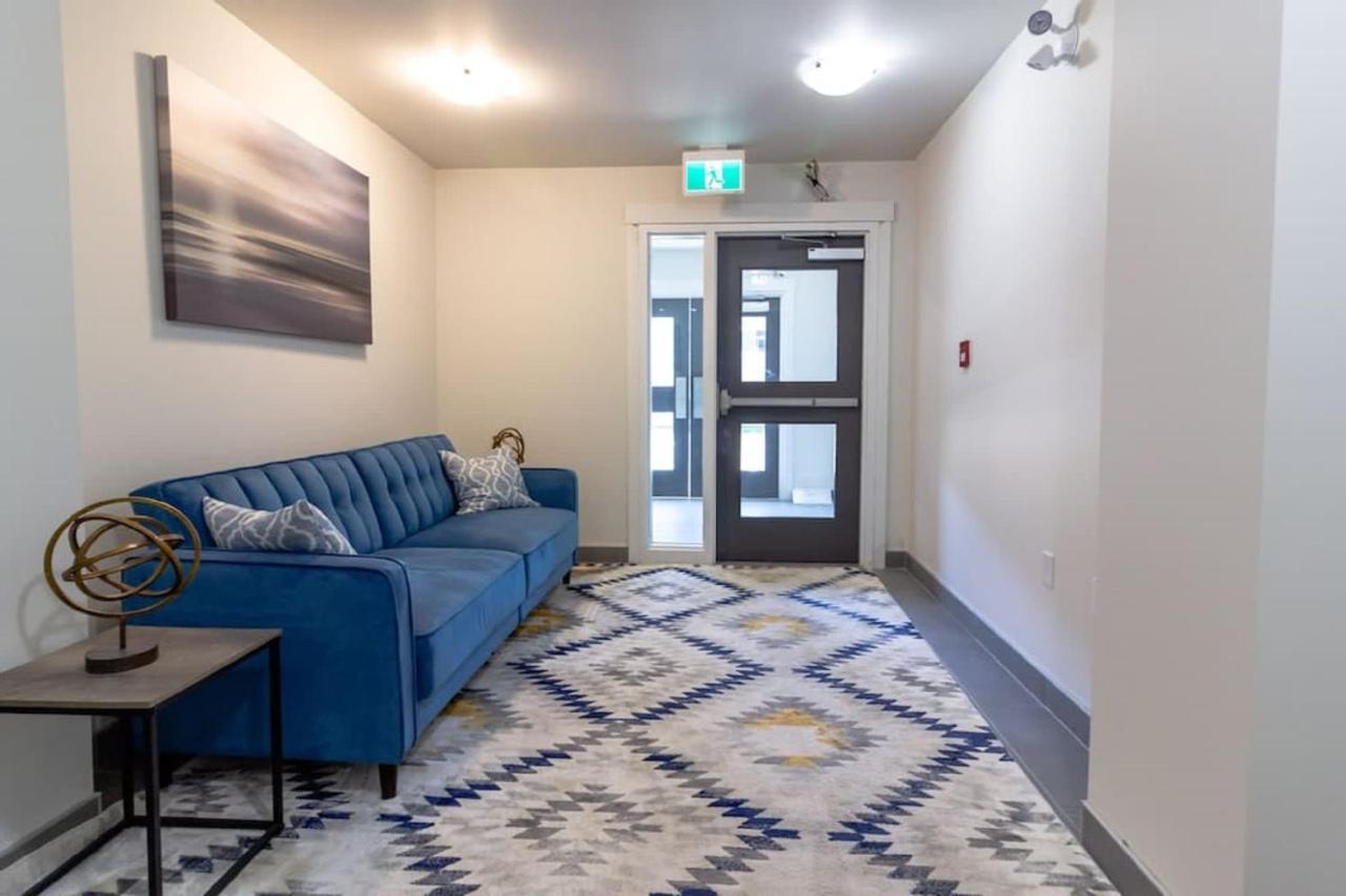 Newly Renovated Modern Condo Near Hospital, Unb Patio & Parking Coffee Сент-Джон Экстерьер фото