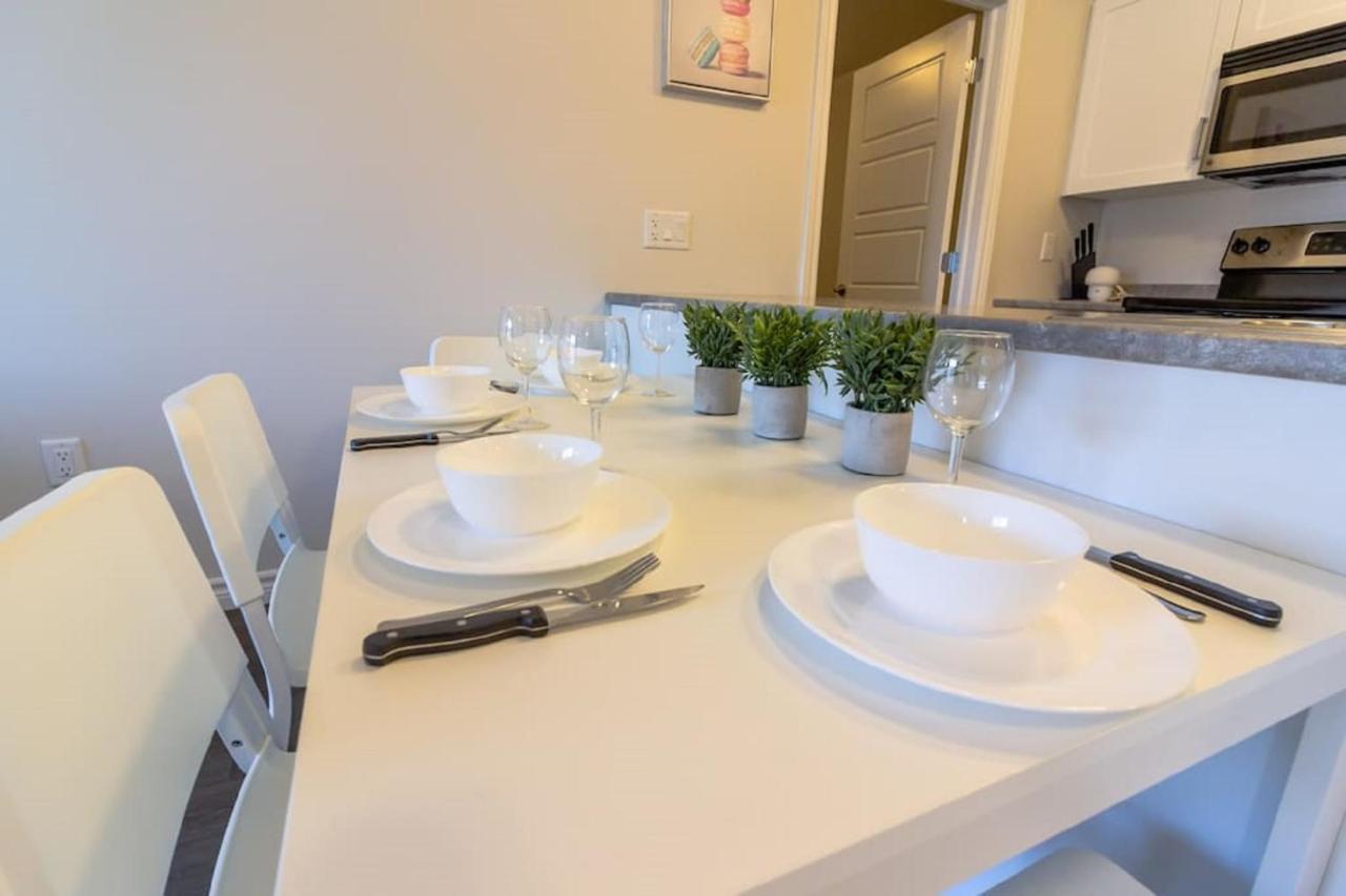 Newly Renovated Modern Condo Near Hospital, Unb Patio & Parking Coffee Сент-Джон Экстерьер фото